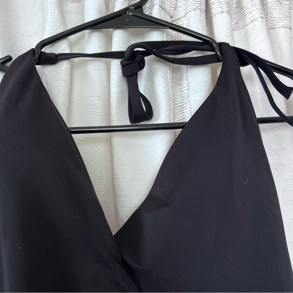 NWT Victoria’s Secret The Plunge One Piece Swimsuit in Black size Large - Picture 3 of 12